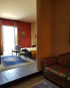 Salotto e zona notte suite Canova